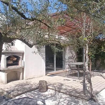 Tatil Evi Du Cigalon Et De La Montagnette