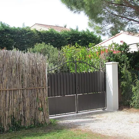 Tatil Evi Du Cigalon Et De La Montagnette